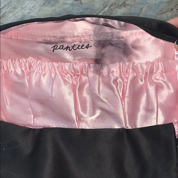 Victoria's Secret Travel Pouch - Picture 7 of 8